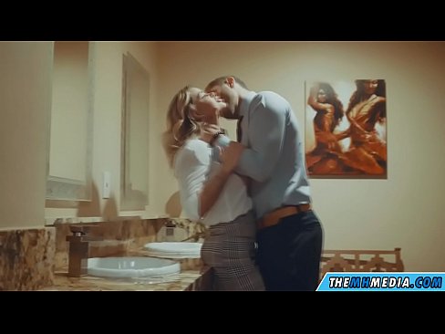 ❤️ Quando uma loira peituda o seduz em um banheiro público ️❌ Porno fb em nós pt-br.fuxporn-com.ru ❌
